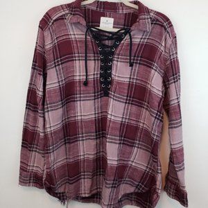 Shoe lace up style plaid shirt